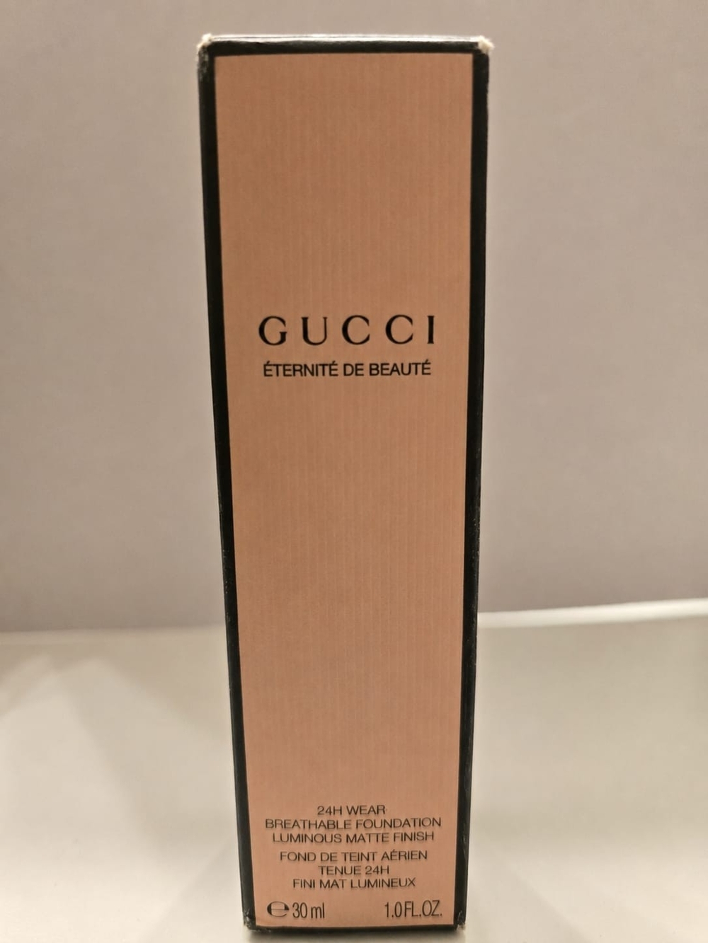 Gucci Éternité de Beauté Foundation - Black Box with Gold Text